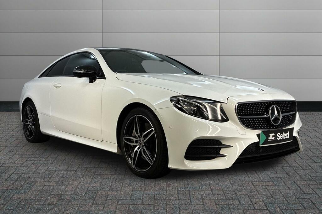 Mercedes-Benz E Class E300 Amg Line 9G-tronic White