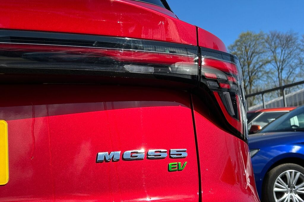 MG MGS5 64Kwh Trophy Long Range Suv 231 Red #25