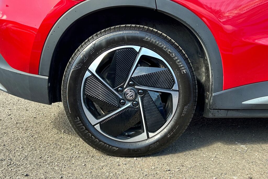 MG MGS5 64Kwh Trophy Long Range Suv 231 Red #15