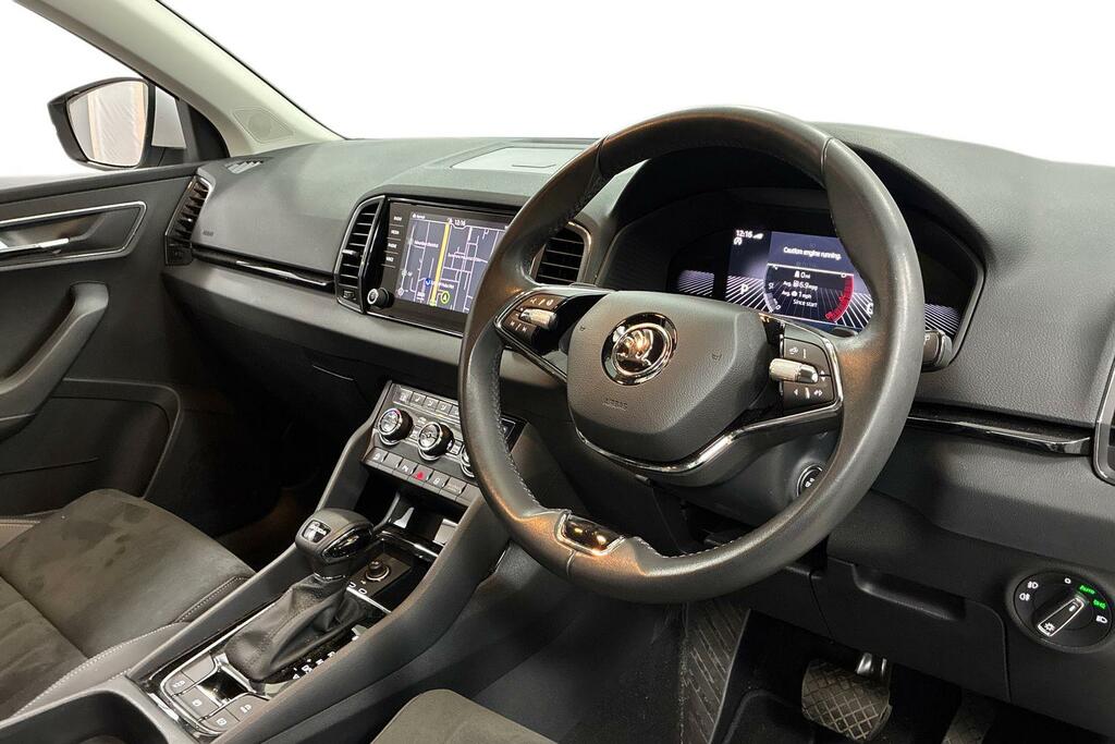 Skoda Karoq 1.5 Tsi Se L Dsg White #6