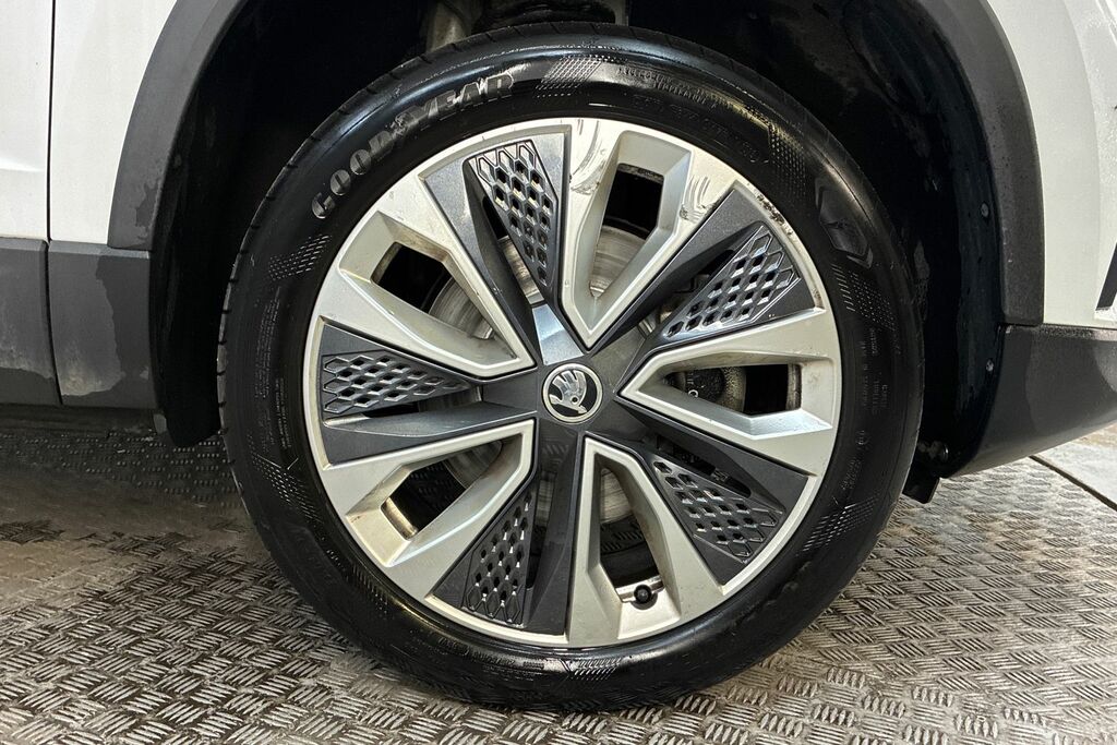 Skoda Karoq 1.5 Tsi Se L Dsg White #5