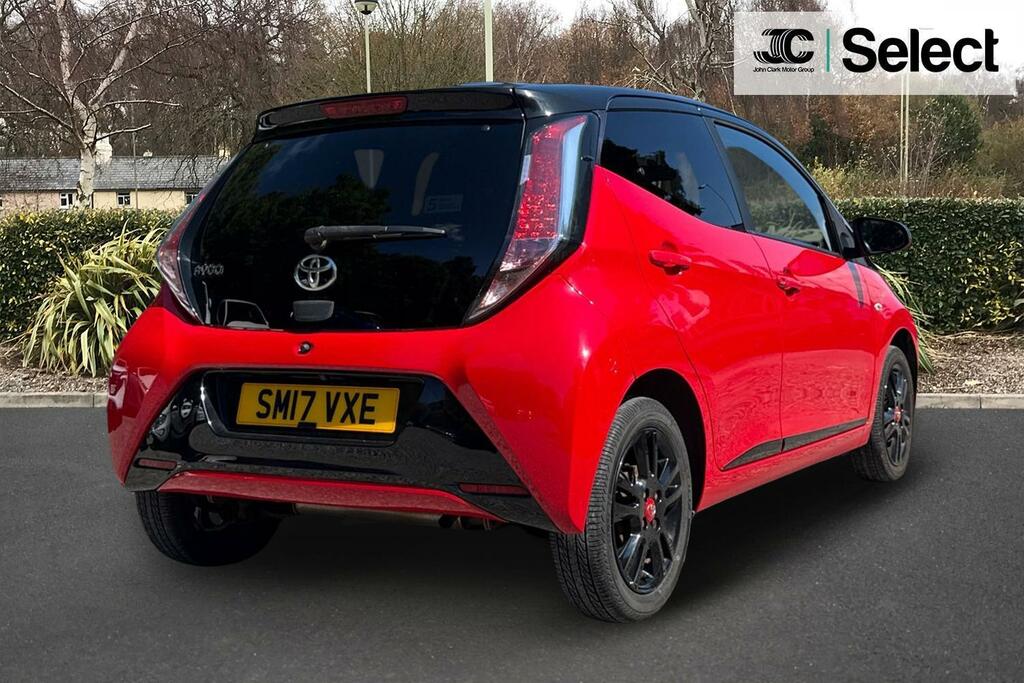 Toyota Aygo 1.0 Vvt-i X-cite 4 Red Bi-tone Hatchback Petro Red #2