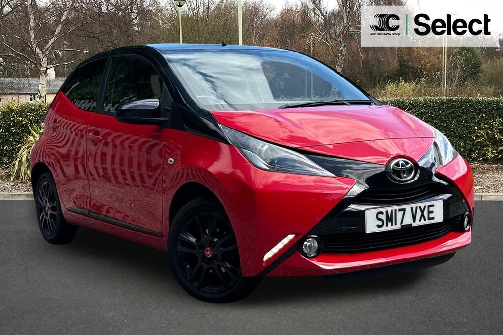 Toyota Aygo 1.0 Vvt-i X-cite 4 Red Bi-tone Hatchback Petro Red