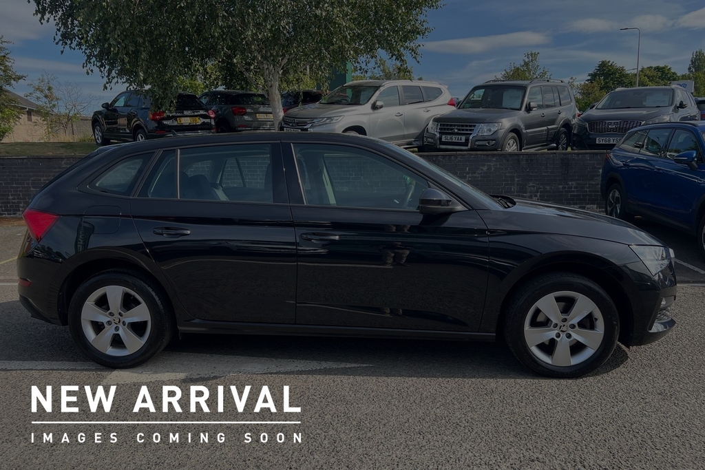 Skoda Scala 1.5 Tsi Se Black #4