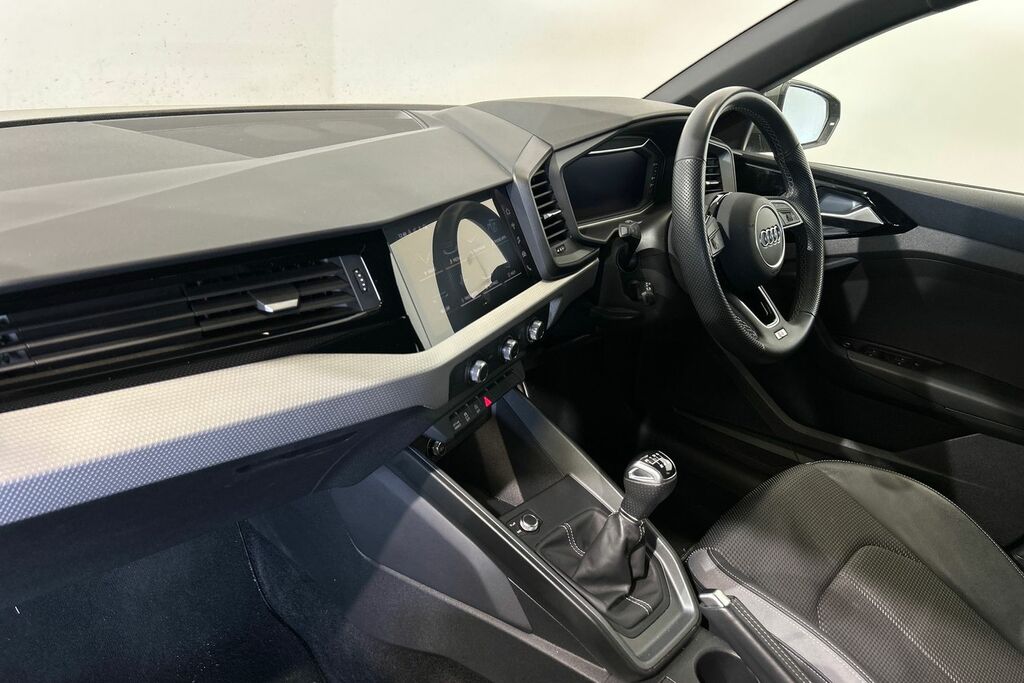 Audi A1 S Line 30 Tfsi 110 Ps 6-Speed SW72DHM Grey #2