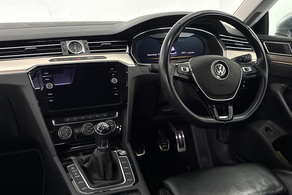 Volkswagen Arteon White #13
