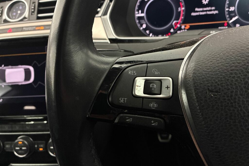 Volkswagen Arteon White #14