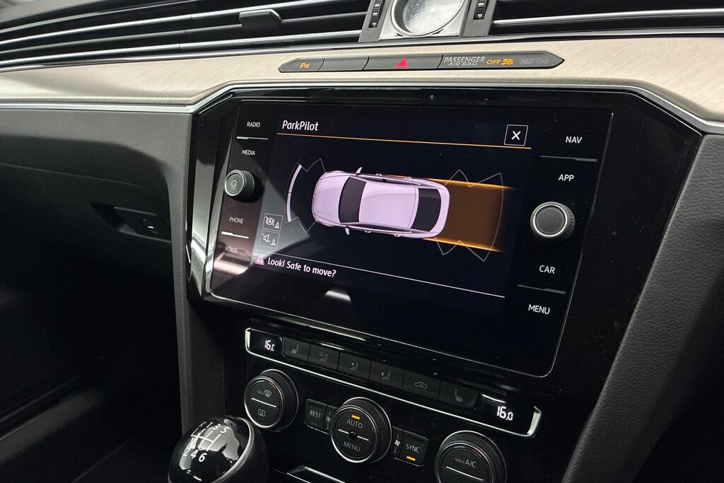 Volkswagen Arteon White #12