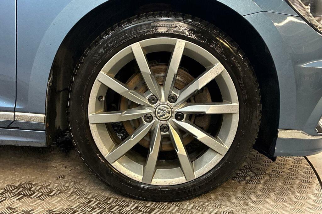 Volkswagen Passat 2.0 Tdi R-line Dsg Panoramic Roof 7 Speed Blue #5