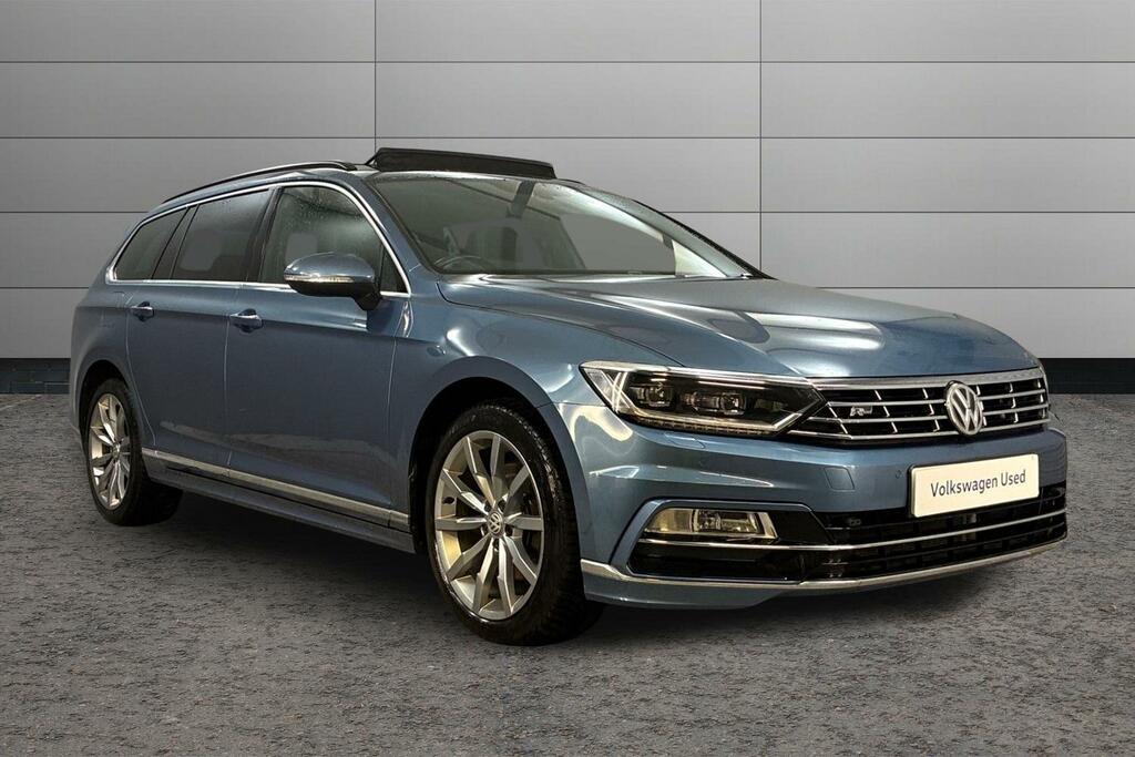 Volkswagen Passat 2.0 Tdi R-line Dsg Panoramic Roof 7 Speed Blue