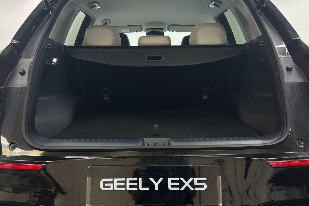 Geely EX5 60.22Kwh Pro Suv 218 Ps White #16