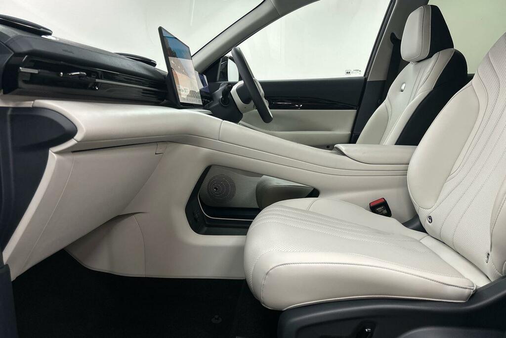 Geely EX5 60.22Kwh Pro Suv 218 Ps White #29