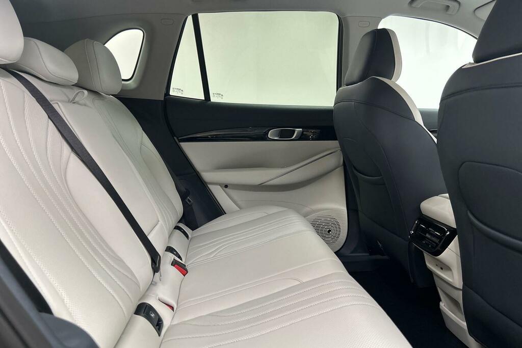 Geely EX5 60.22Kwh Pro Suv 218 Ps White #17