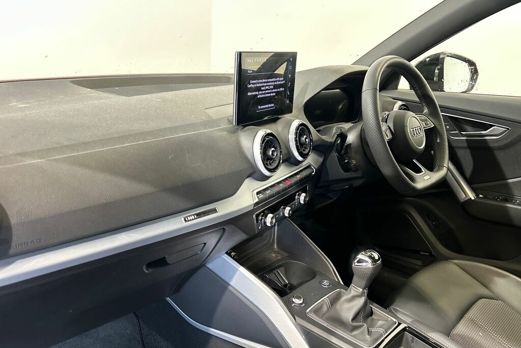 Audi Q2 Black Edition 30 Tfsi 116 Ps 6-Speed MT25YPL Red #2