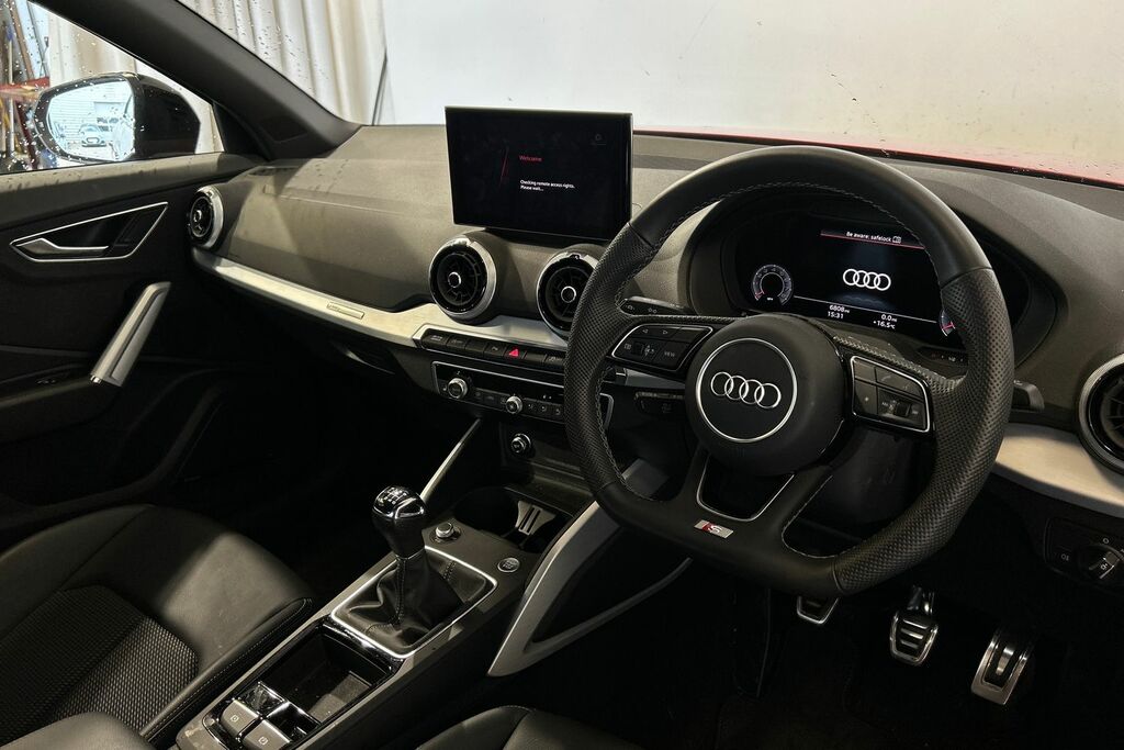 Audi Q2 Black Edition 30 Tfsi 116 Ps 6-Speed MT25YPL Red #6