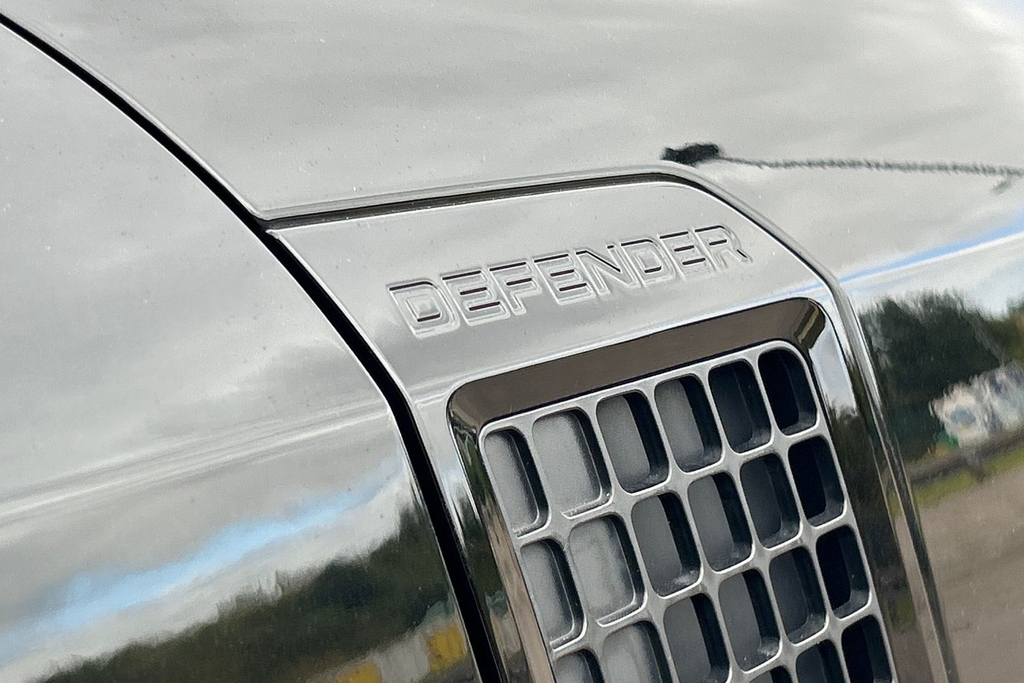 Land Rover Defender 90 X Grey #20