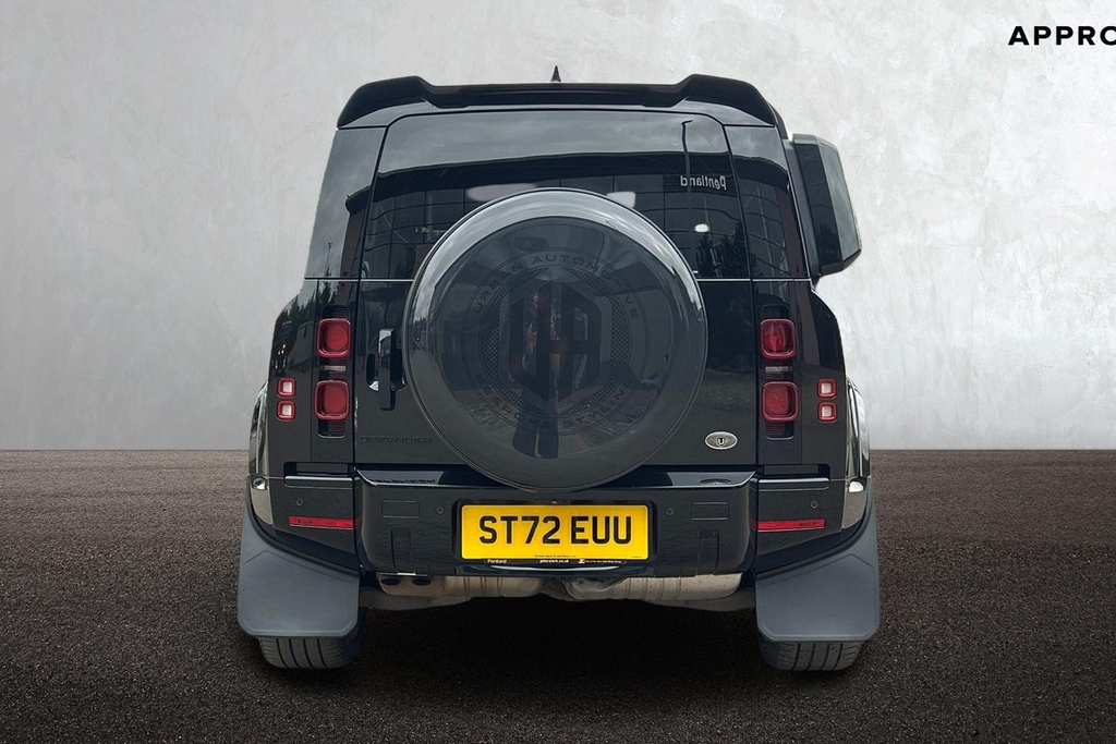 Land Rover Defender 90 D250 Hse Black #6