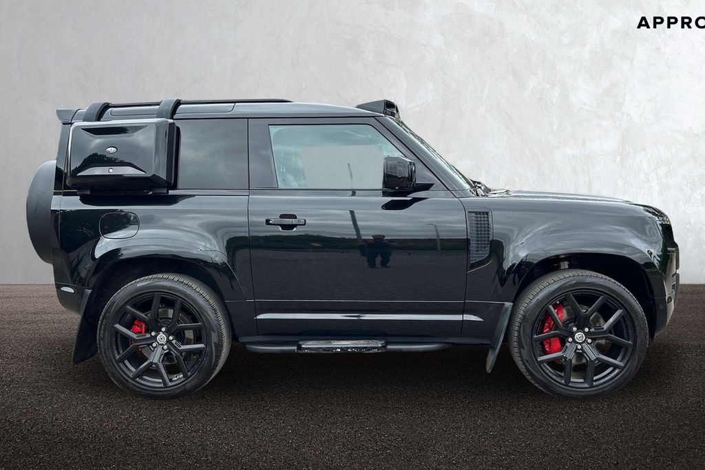 Land Rover Defender 90 D250 Hse Black #5