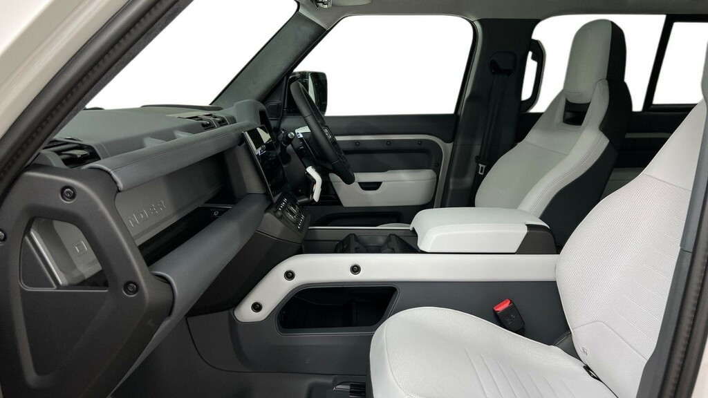 Land Rover Defender 110 P635 Octa Grey #5