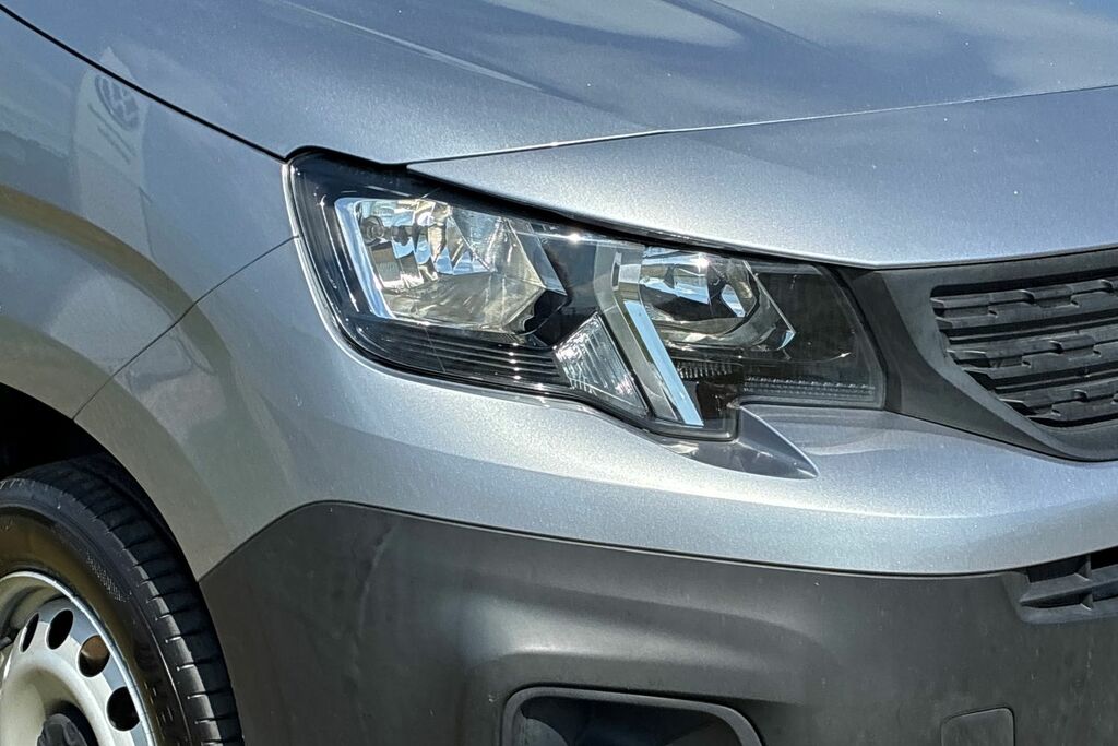Peugeot Partner Mpv White #18