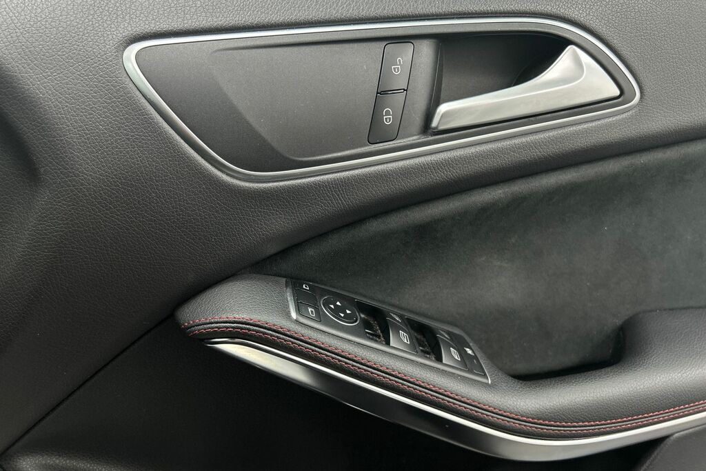 Mercedes-Benz GLA Class Amg Line Grey #22