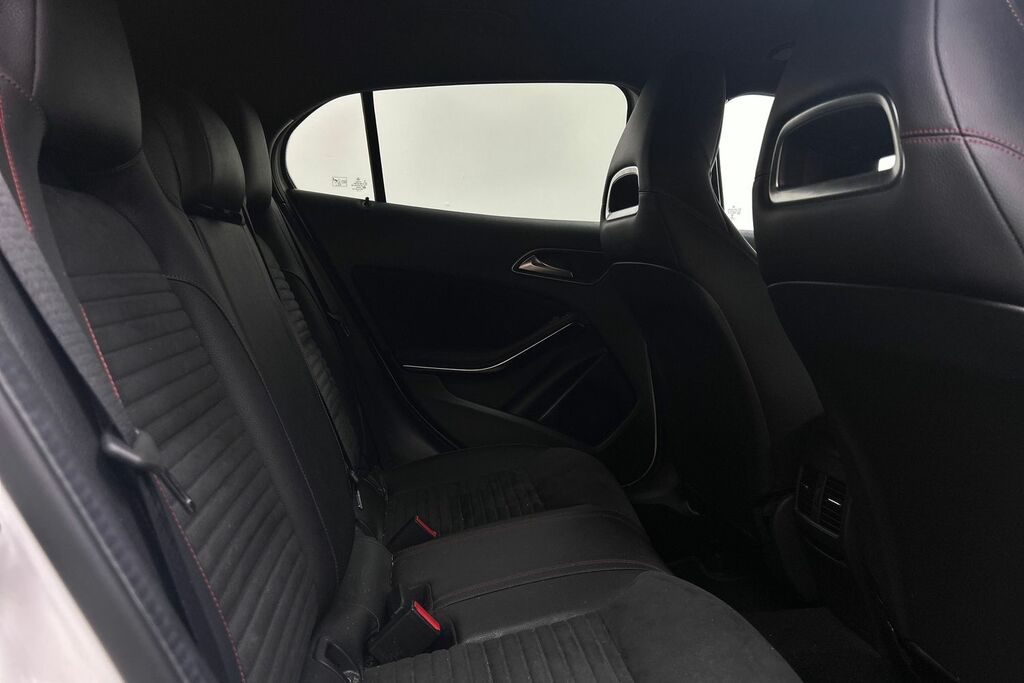 Mercedes-Benz GLA Class Amg Line Grey #17
