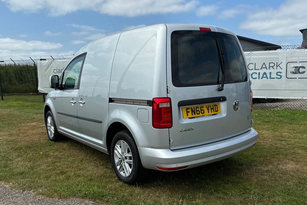 Volkswagen Caddy 2.0 Tdi Bluemotion Tech 102Ps Highline Van Silver #3