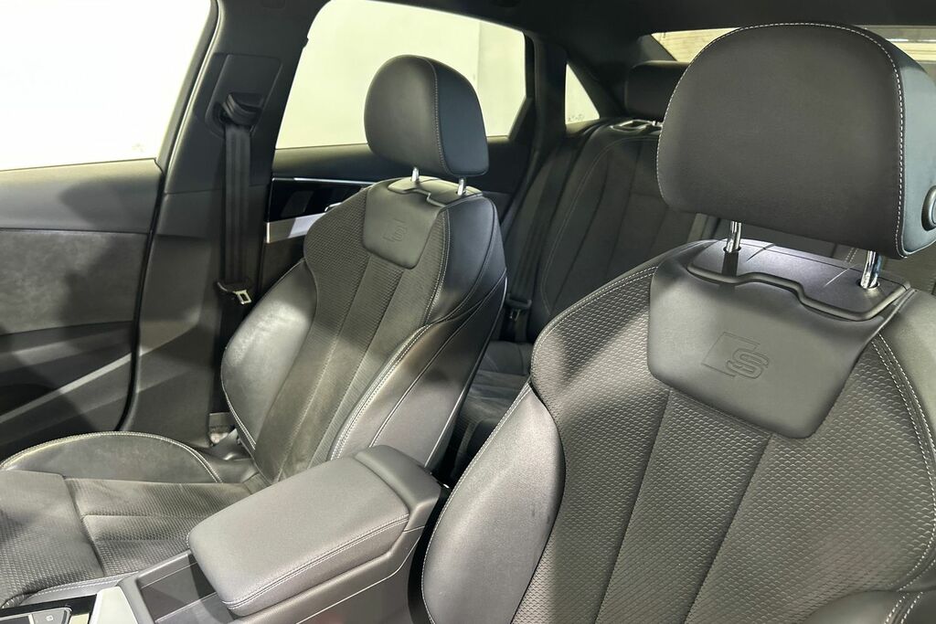 Audi A4 35 Tfsi Black Edition S Tronic White #16