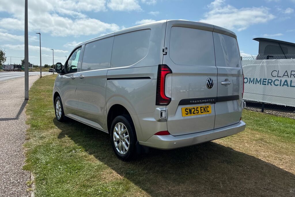 Volkswagen Transporter 2.0 Tdi 150 T32 Commerce Plus Van Grey #3