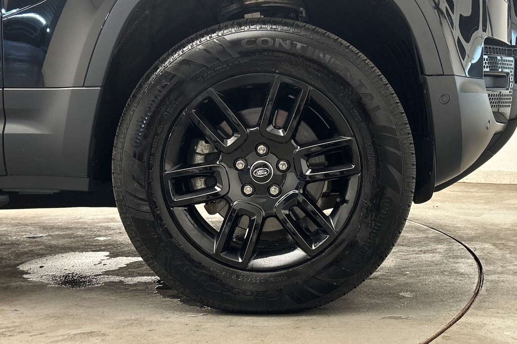 Land Rover Defender 3L X-dynamic Hse Black #8