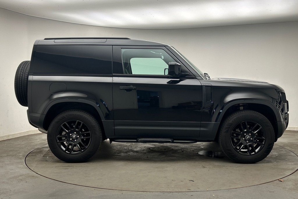 Land Rover Defender D250 Hard Top S Black #5