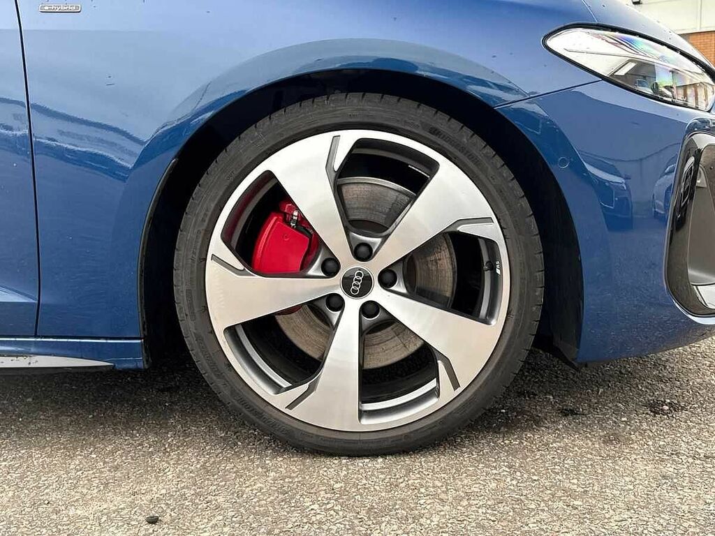 Audi A5 Edition 1 E-hybrid Quattro 299 Ps S Tronic SY75VBX Blue #5