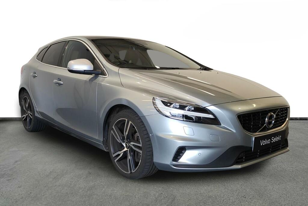 Volvo V40 T3 152 R Design Pro Geartronic Silver