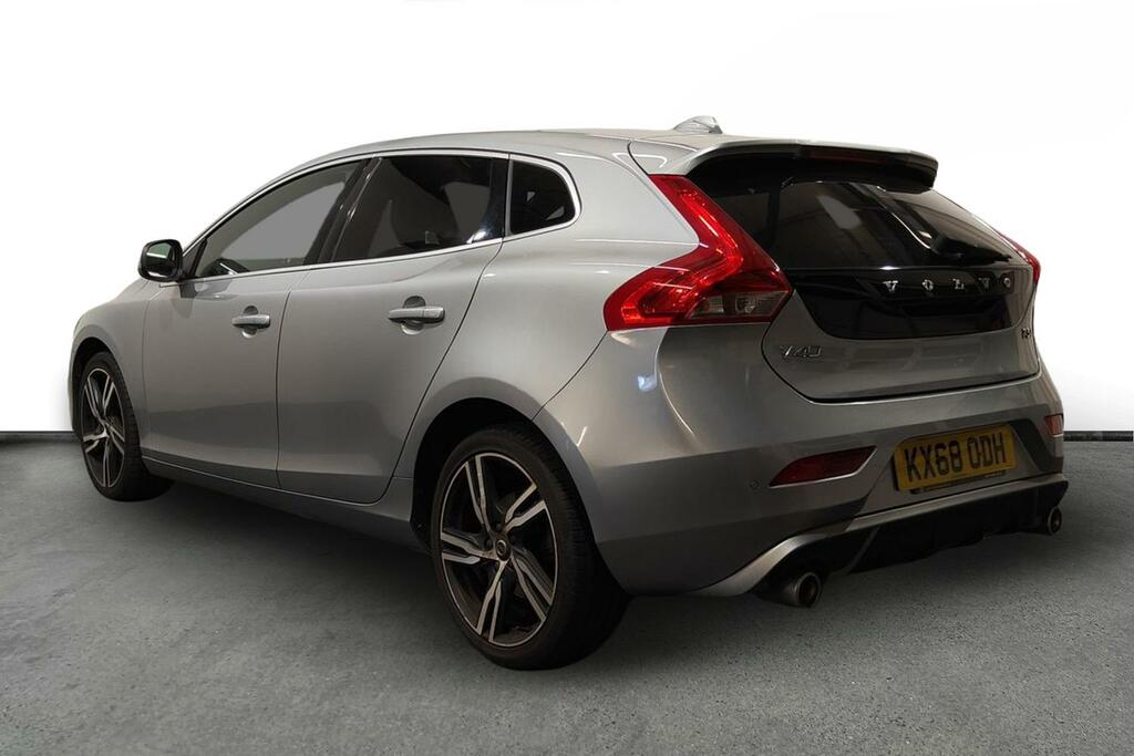 Volvo V40 T3 152 R Design Pro Geartronic Silver #3