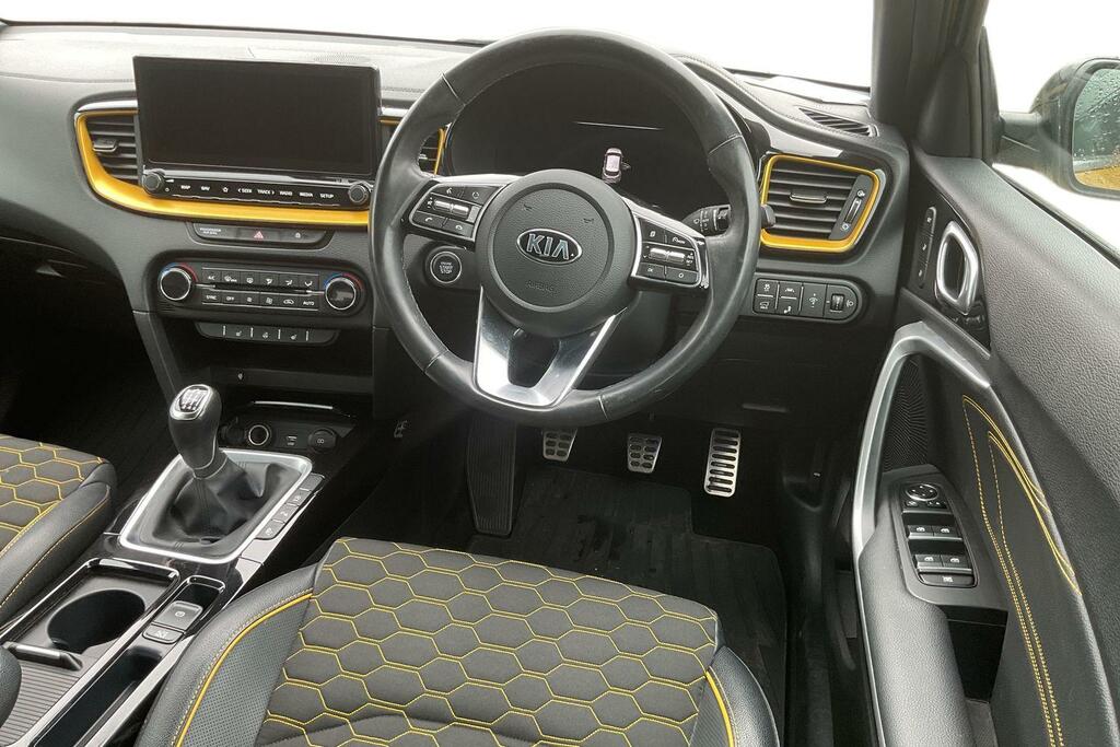 Kia Xceed 1.4 T-gdi First Edition Suv Euro Yellow #5