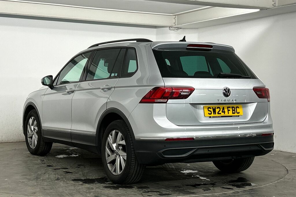 Volkswagen Tiguan 1.5 Tsi 150 Life SW24FBC Silver #3