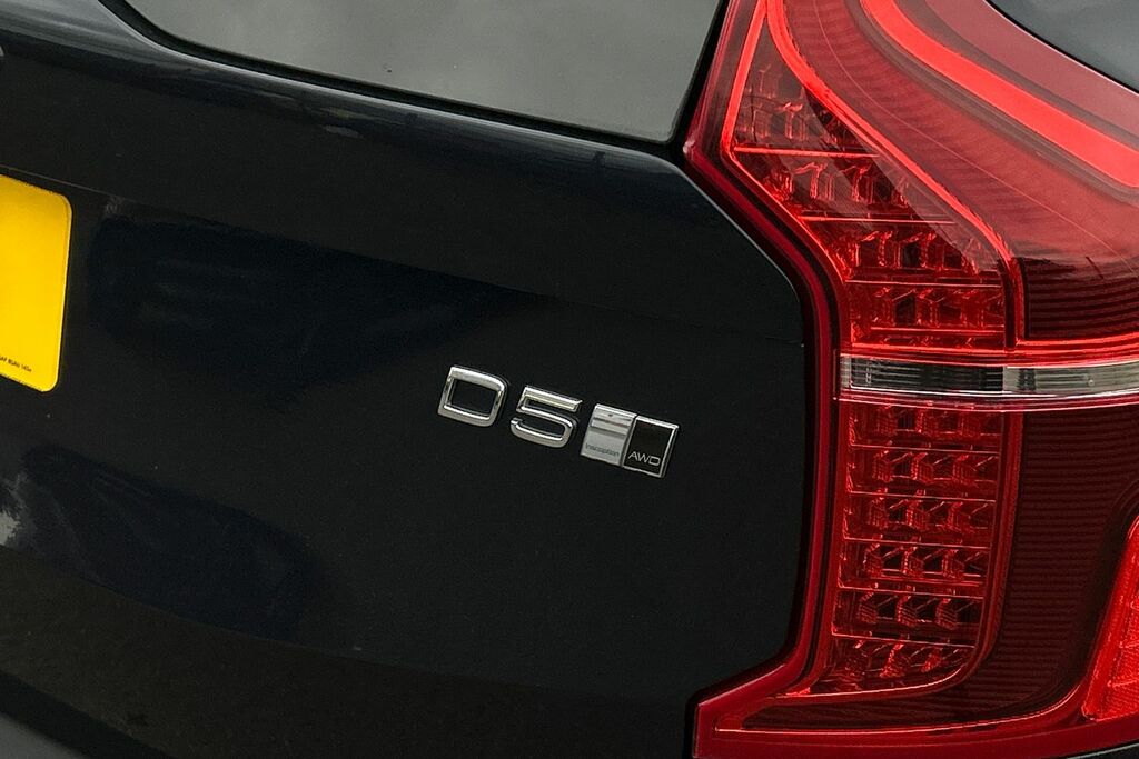 Volvo XC90 D5 Momentum 2.0  #30