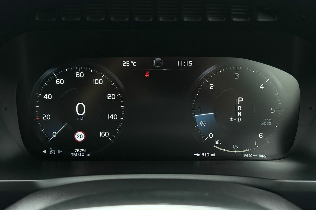 Volvo XC90 D5 Momentum 2.0  #7