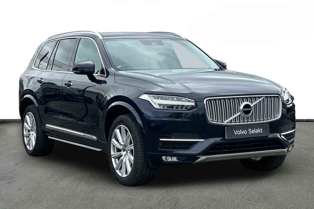 Volvo XC90 D5 Momentum 2.0  #1