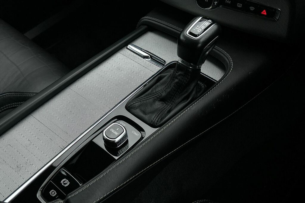 Volvo XC90 D5 Momentum 2.0  #13