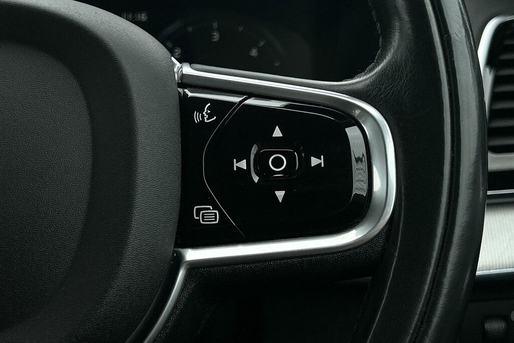 Volvo XC90 D5 Momentum 2.0  #12