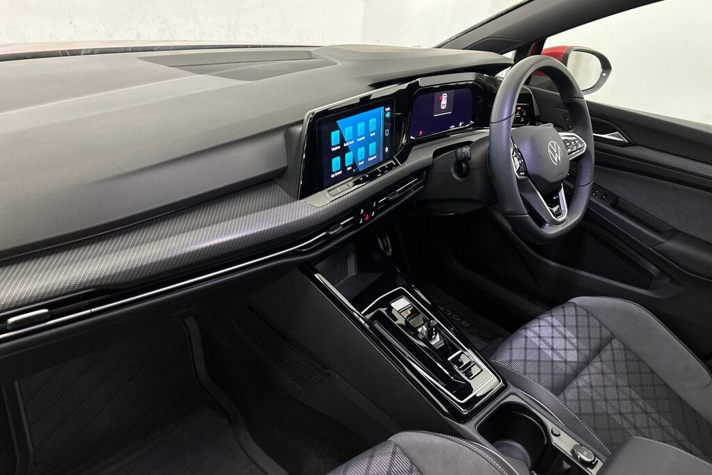 Volkswagen Golf 1.5 Etsi 150 R-line Dsg Red #2