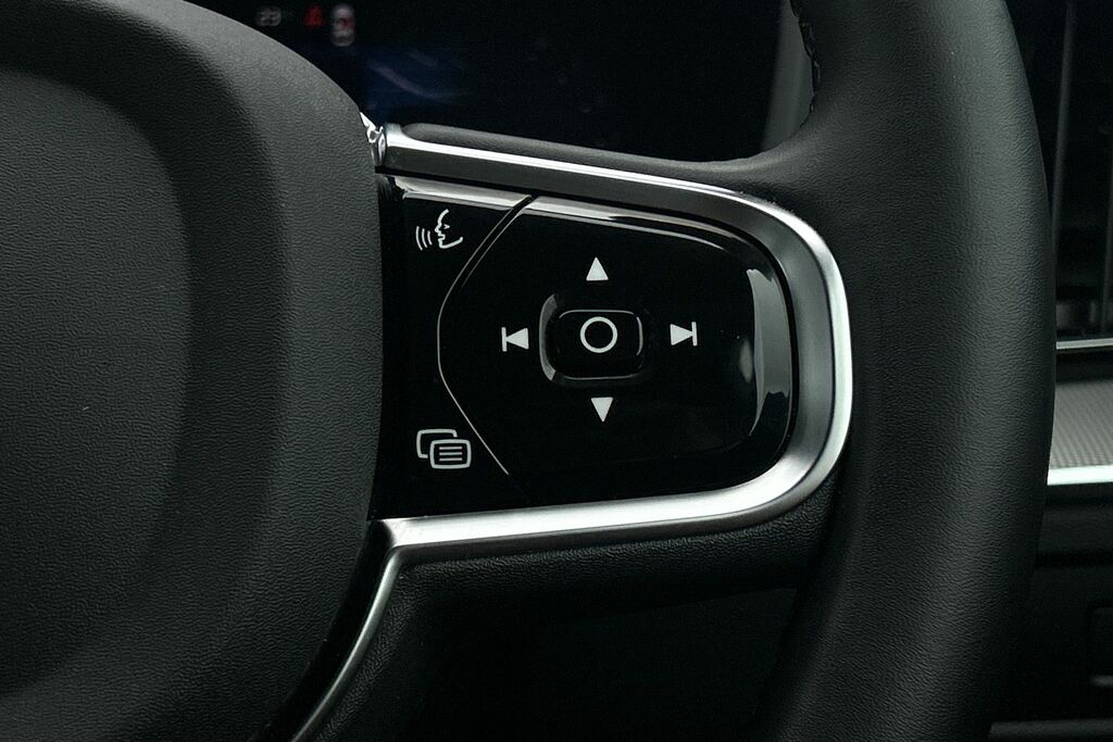 Volvo XC60 Ultimate Dark B5 250 Hp #12