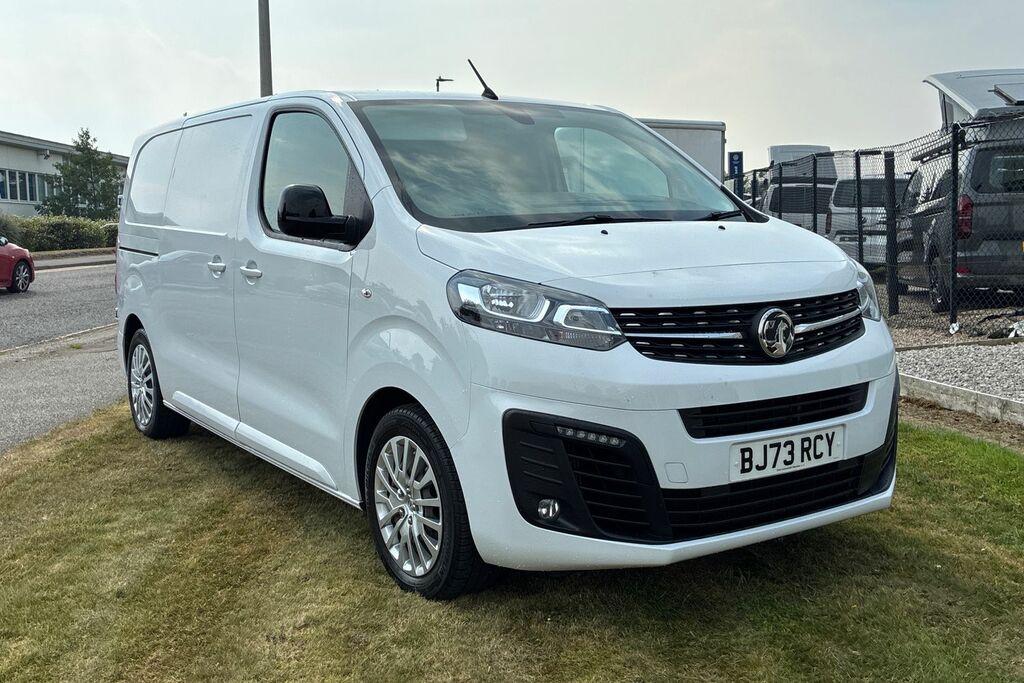 Vauxhall Vivaro 2700 1.5D 120Ps Pro H1 Van White