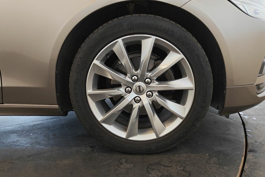 Volvo V90 2.0 B4p Momentum Grey #5