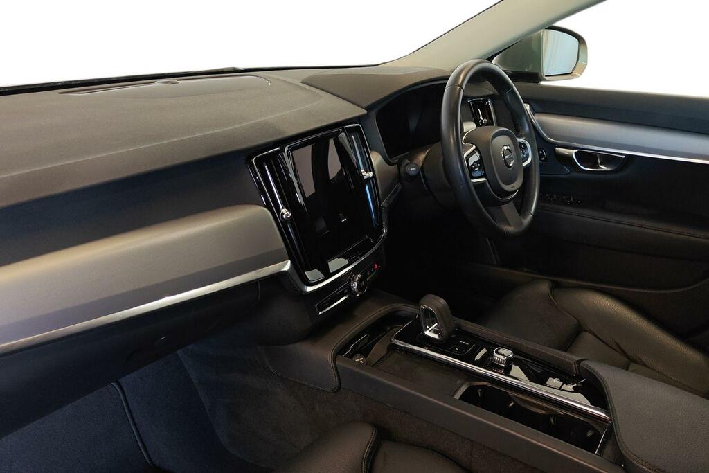 Volvo V90 2.0 B4p Momentum Grey #2