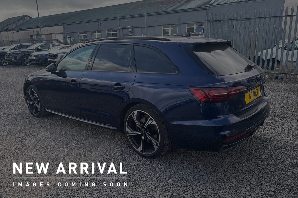 Audi A4 Avant Avant Black Edition 35 Tfsi 150 Ps S Tronic Blue #3