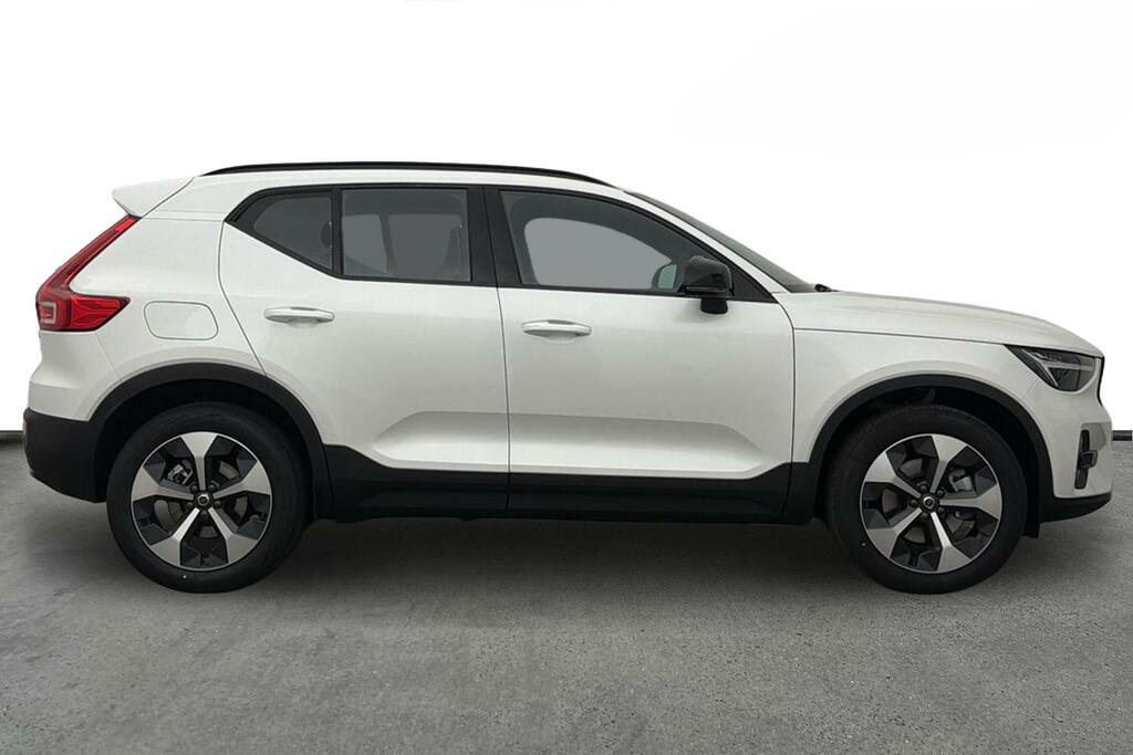 Volvo XC40 Plus, B3 Mild Hybrid, Dark SO26AFF White #4
