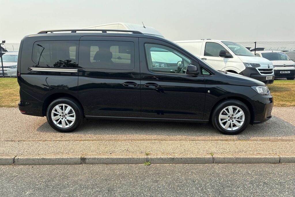 Volkswagen Caddy Maxi Life 2.0 Tdi 122 Life Maxi Dsg Tech Pack Black #4