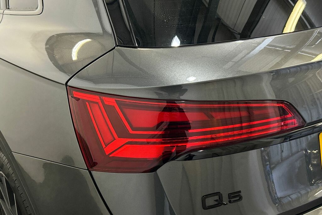 Audi Q5 40 Tdi Quattro S Line S Tronic Tech Pack Black #19